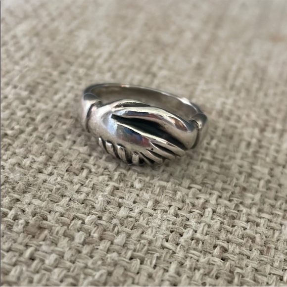 James Avery Jewelry - 💐James Avery Sterling Silver Friendship Ring Sz 3 Retired